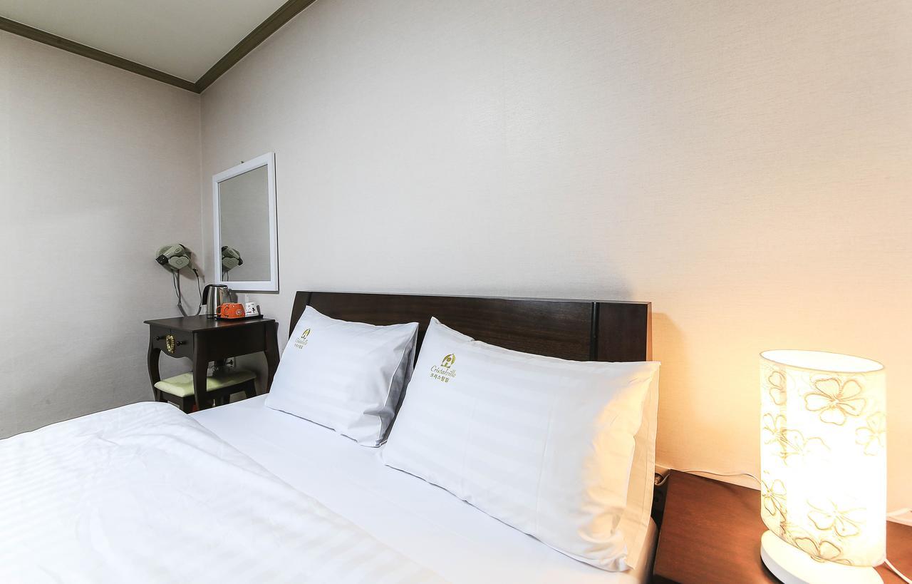 Crystal Residence Hotel دايجون المظهر الخارجي الصورة