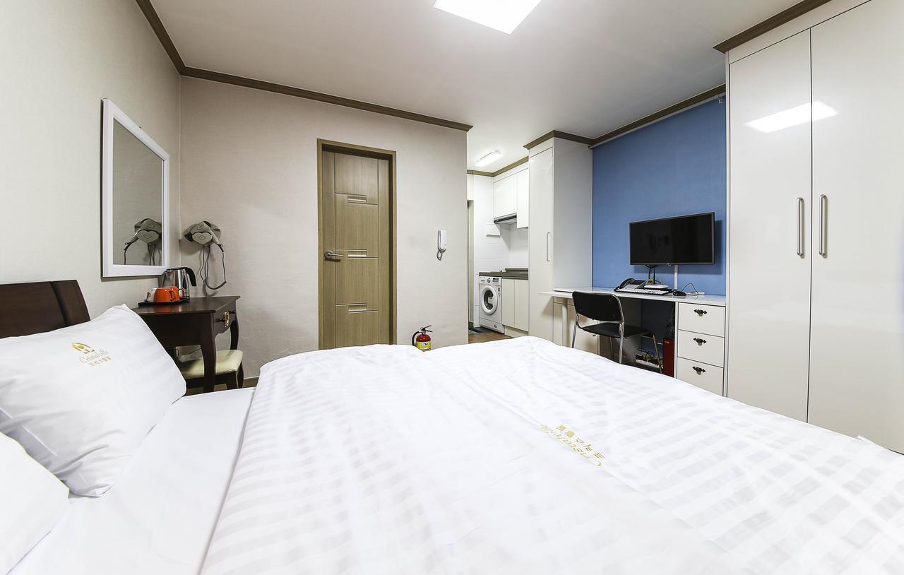 Crystal Residence Hotel دايجون المظهر الخارجي الصورة