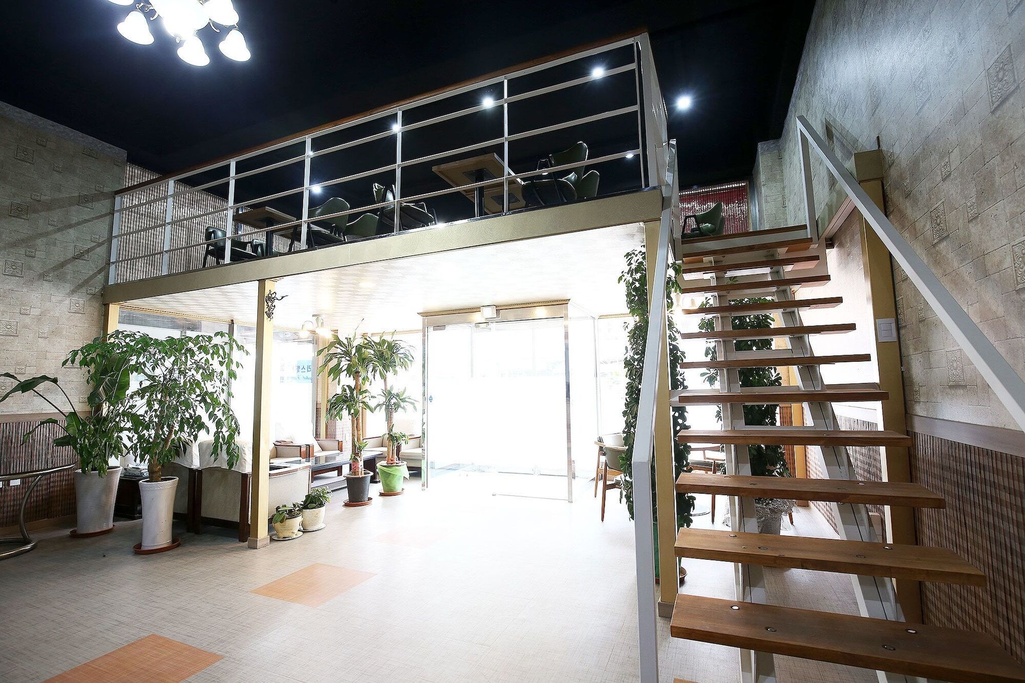 Crystal Residence Hotel دايجون المظهر الخارجي الصورة